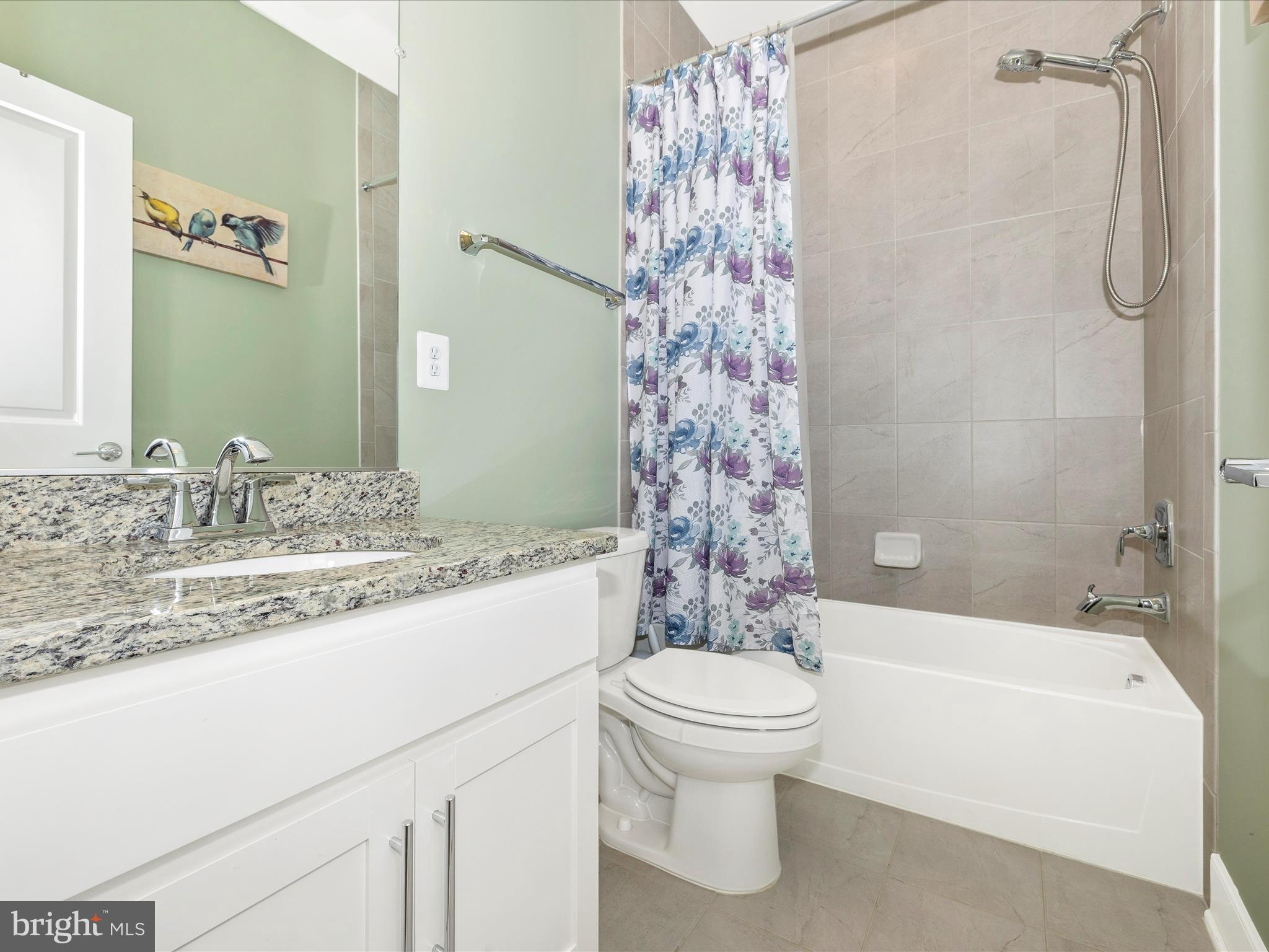 1009 ROCKWELL AVENUE