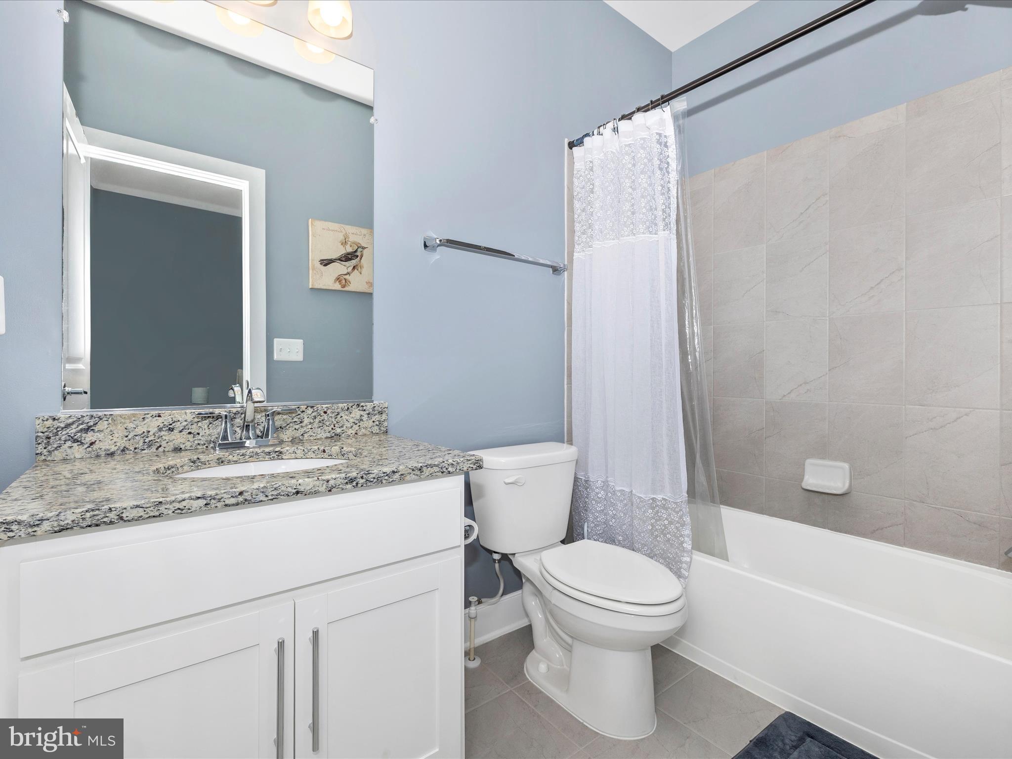 1009 ROCKWELL AVENUE