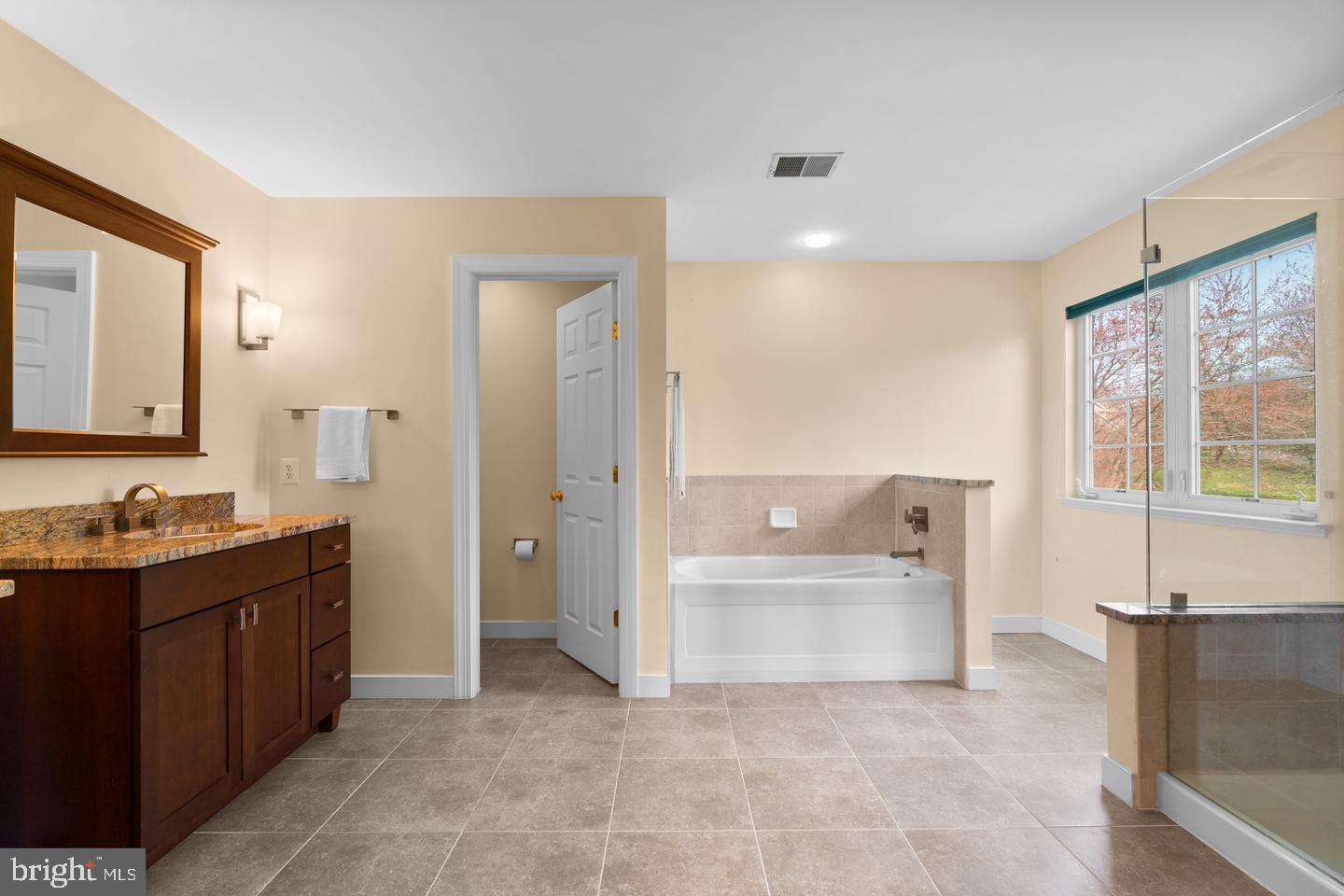 7904 WINDSOR KNOLL LANE