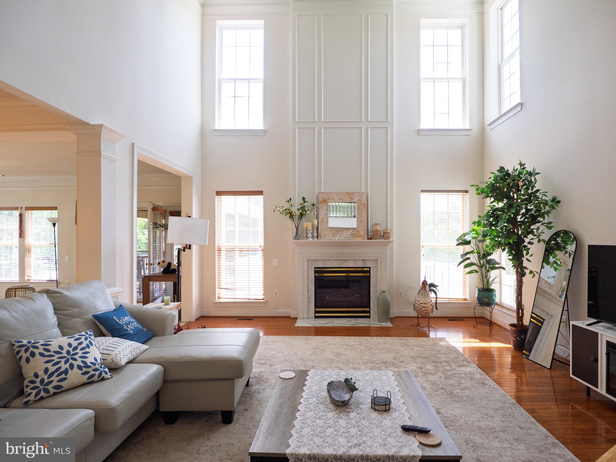 7904 WINDSOR KNOLL LANE