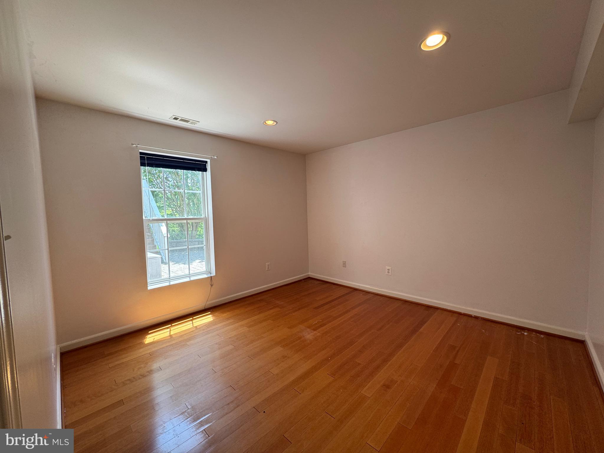 7904 WINDSOR KNOLL LANE