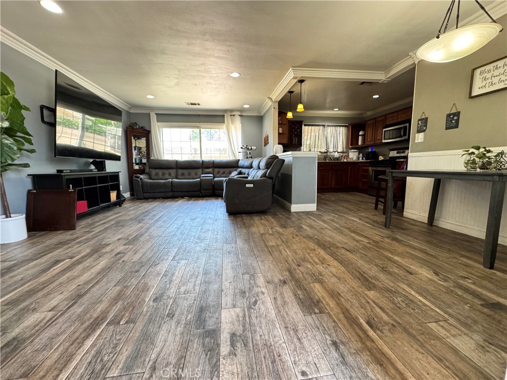 11903 FAIRFORD Avenue