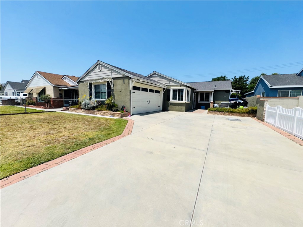 11903 FAIRFORD Avenue