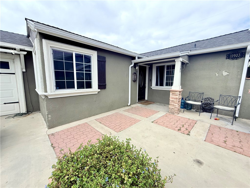 11903 FAIRFORD Avenue