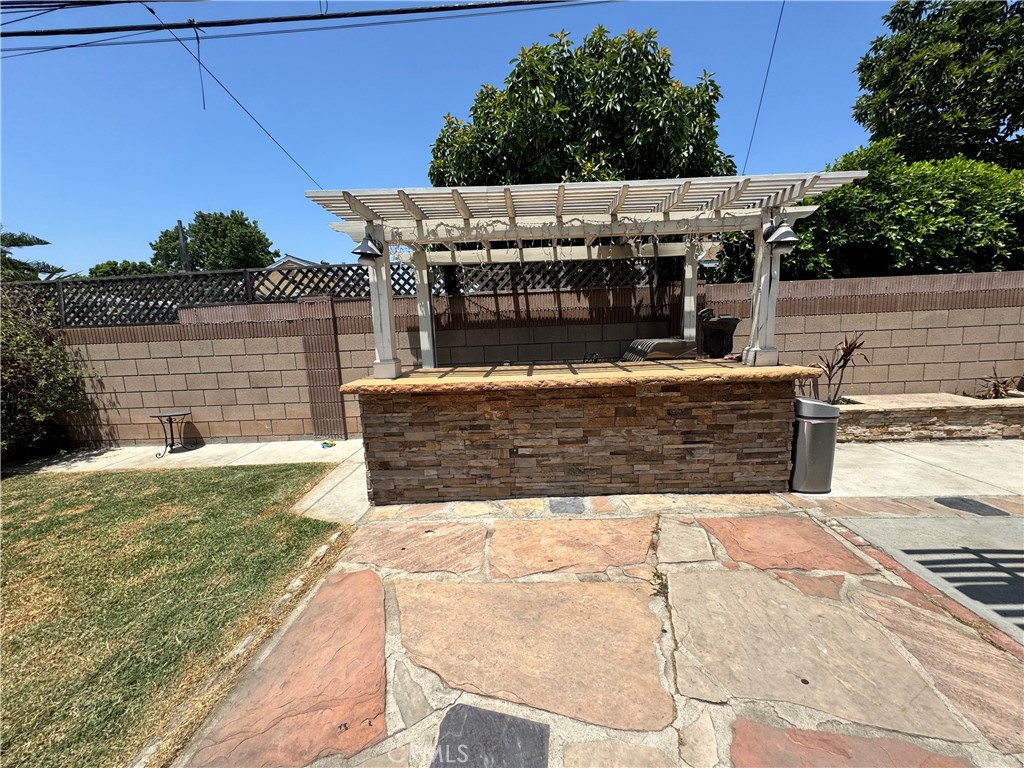 11903 FAIRFORD Avenue