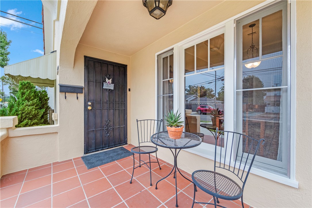 1321 E Hungerford Street