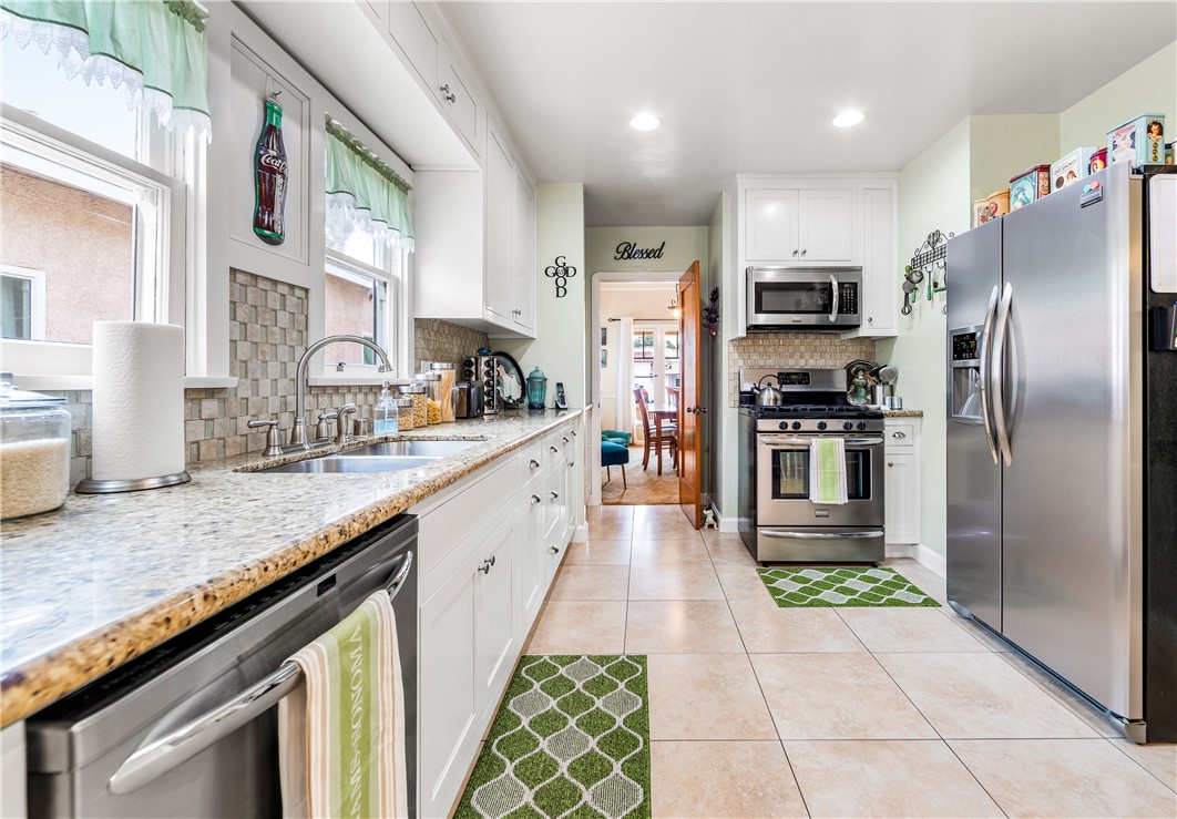 1321 E Hungerford Street