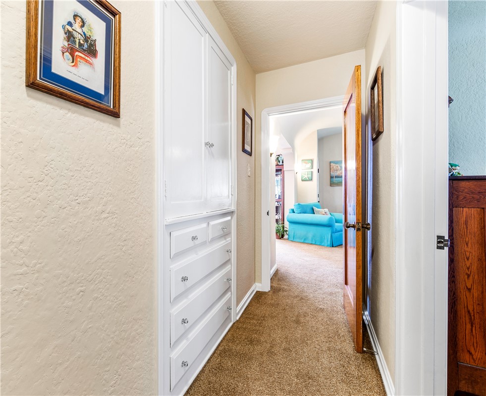 1321 E Hungerford Street