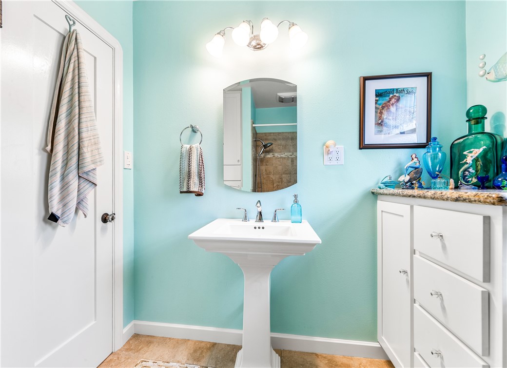 1321 E Hungerford Street