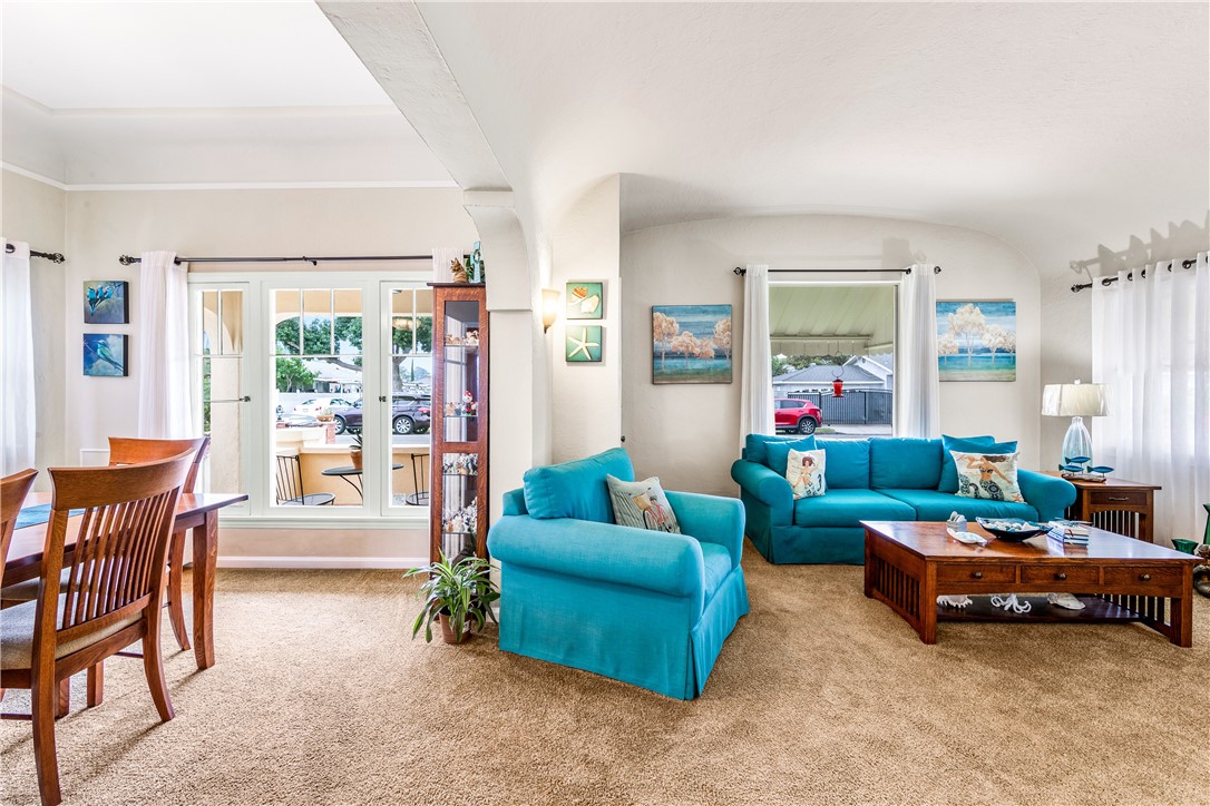 1321 E Hungerford Street