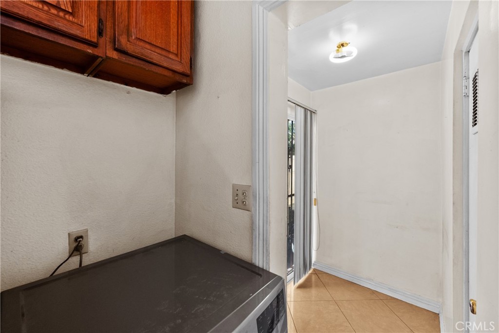 10615 Elizabeth Avenue