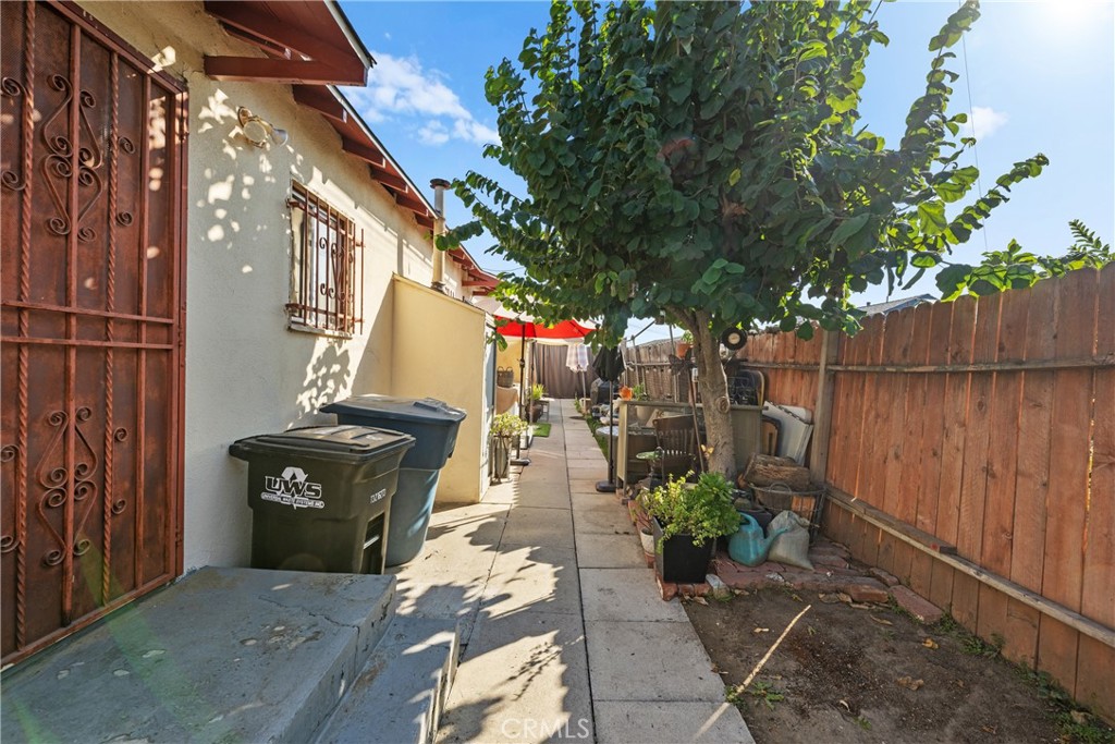 10615 Elizabeth Avenue