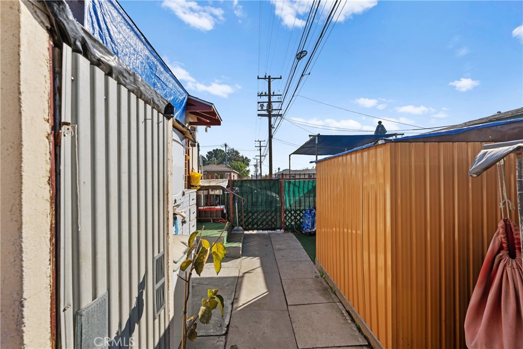 10615 Elizabeth Avenue