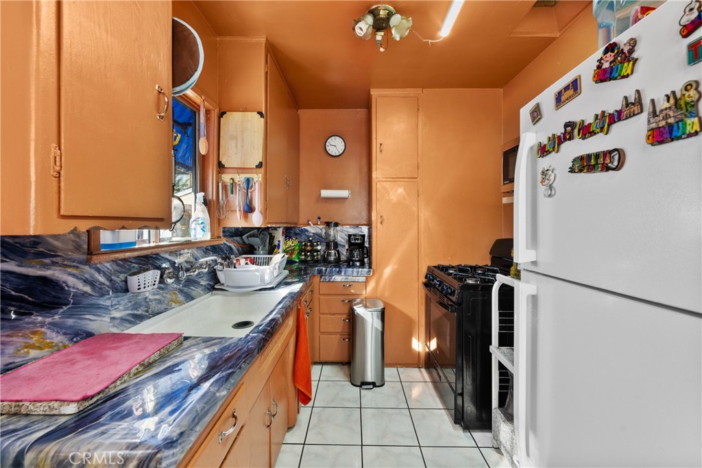 10615 Elizabeth Avenue