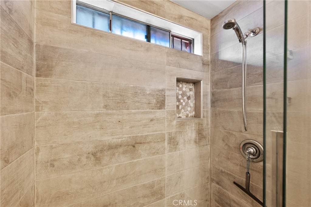 10615 Elizabeth Avenue