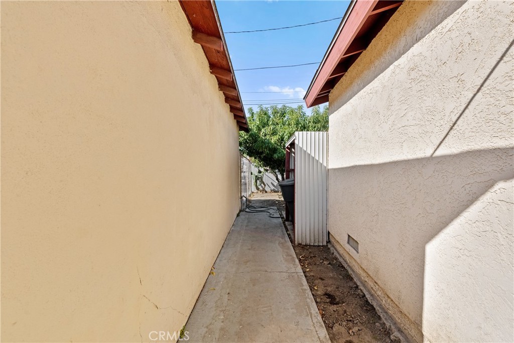 10615 Elizabeth Avenue