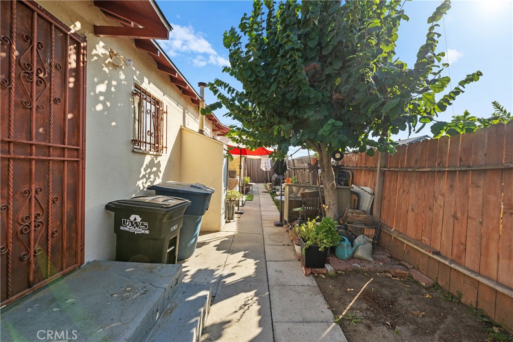 10615 Elizabeth Avenue