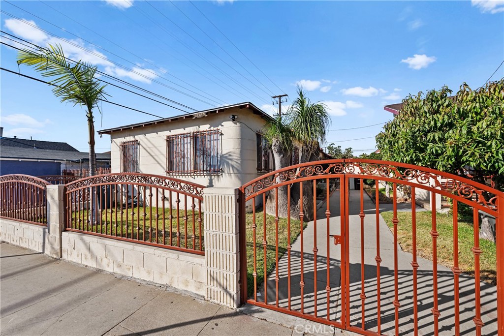 10615 Elizabeth Avenue