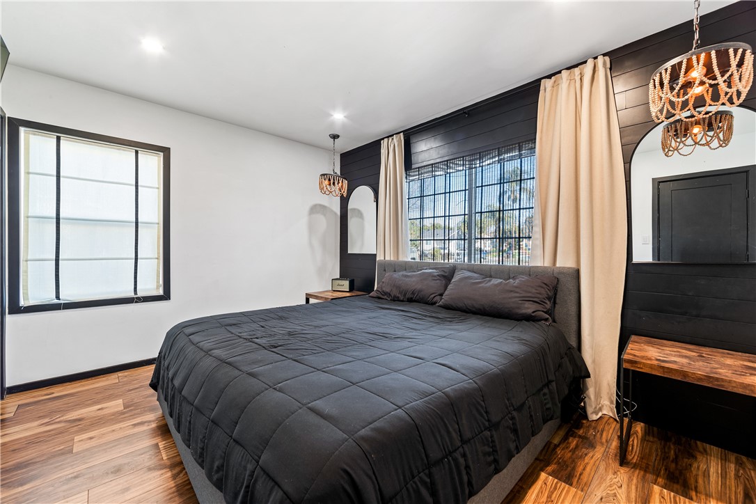 14806 Starbuck Street