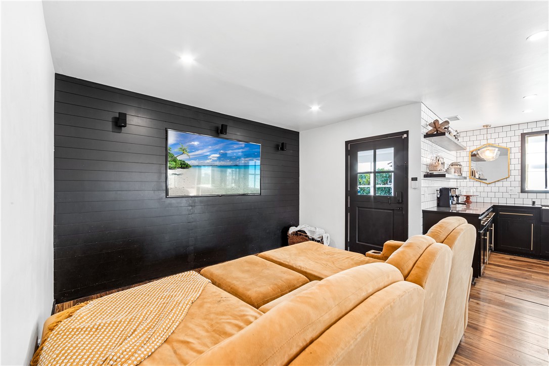 14806 Starbuck Street