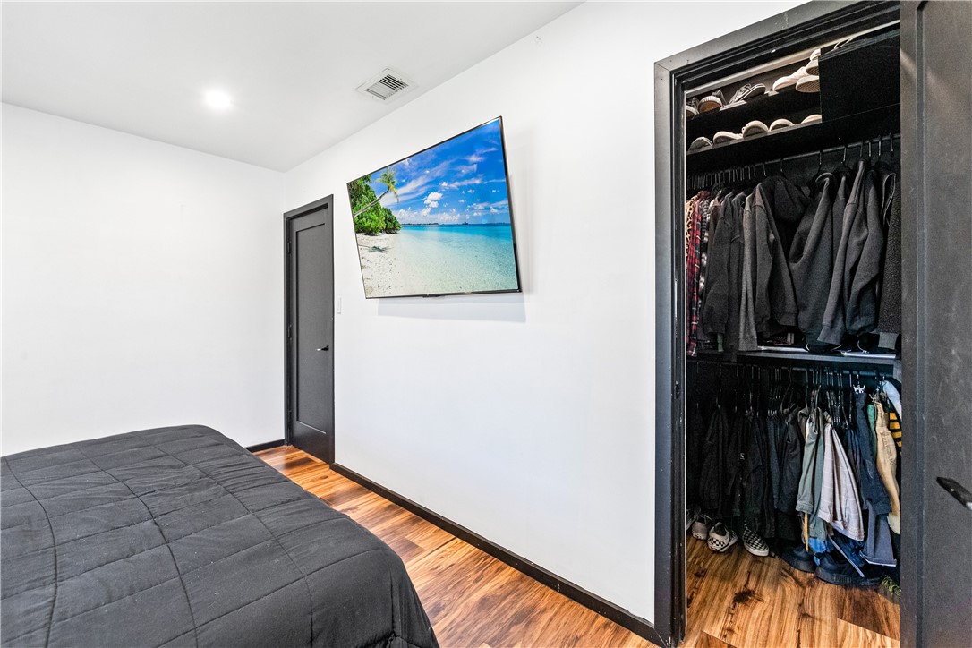 14806 Starbuck Street