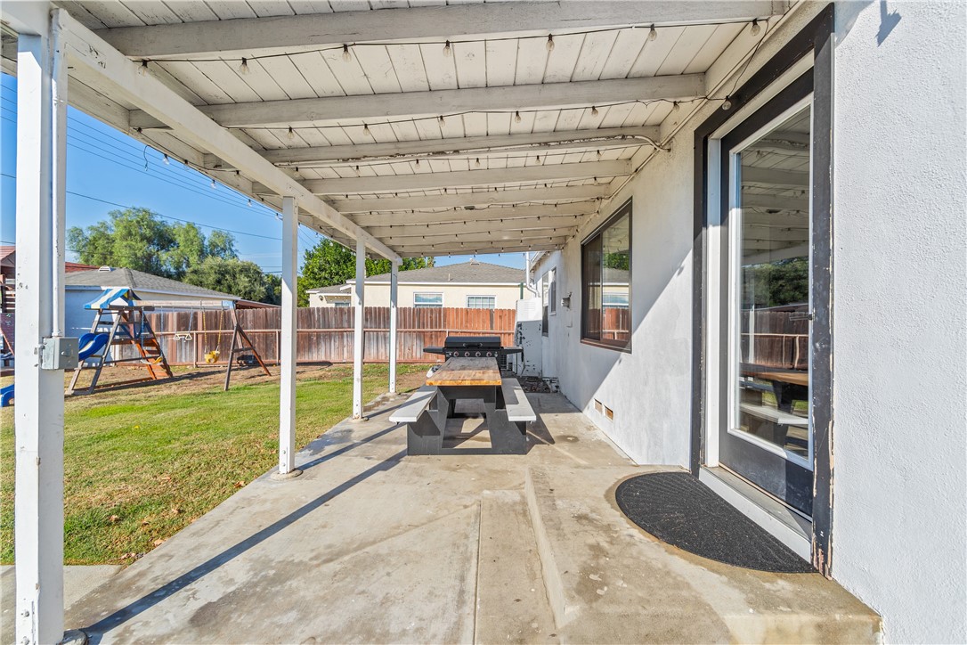 14806 Starbuck Street