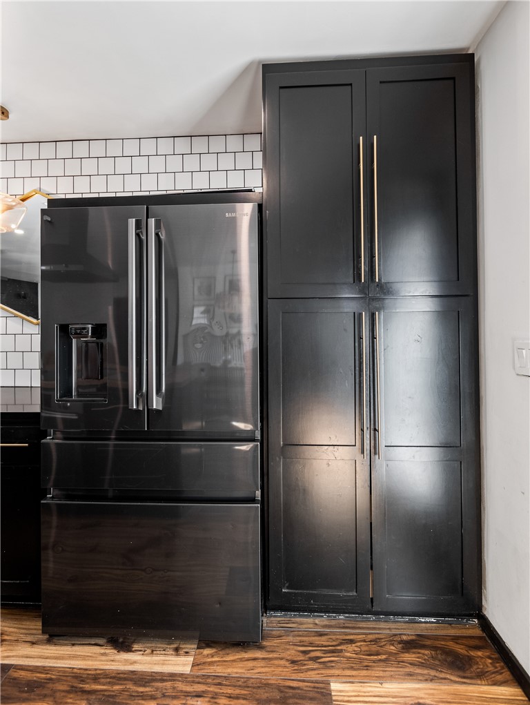 14806 Starbuck Street