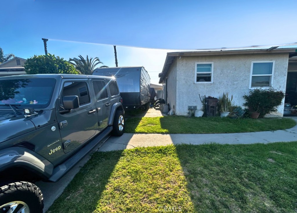 15227 Graystone Avenue