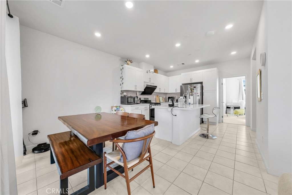 3720 Allston paseo S 8