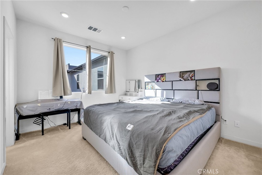 3720 Allston paseo S 8