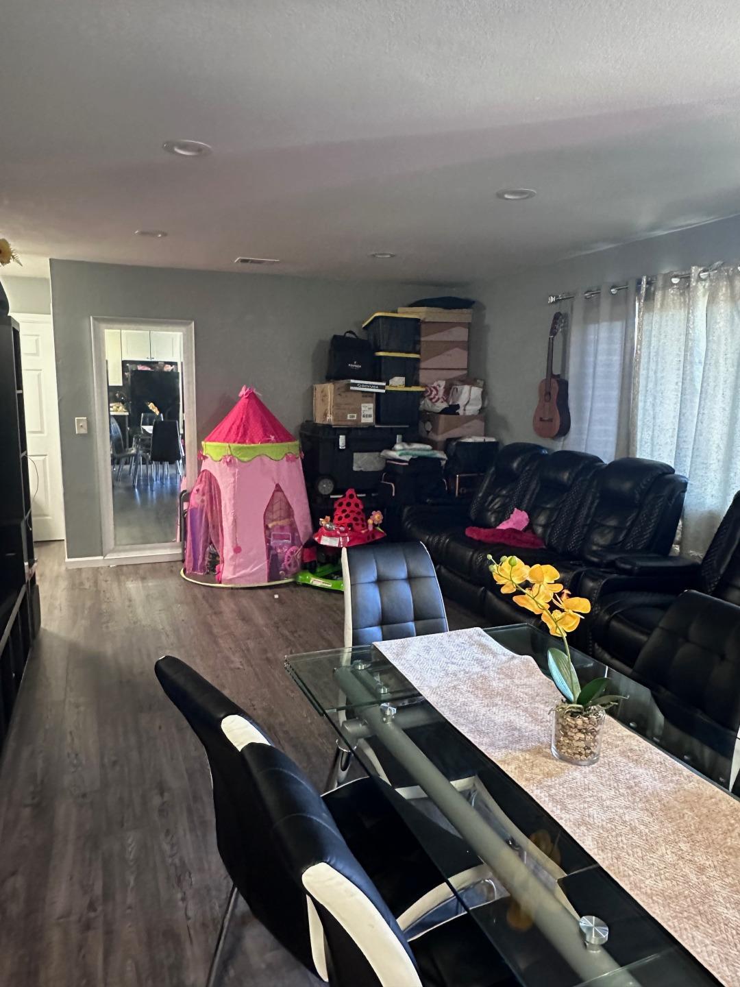 97 N King Road