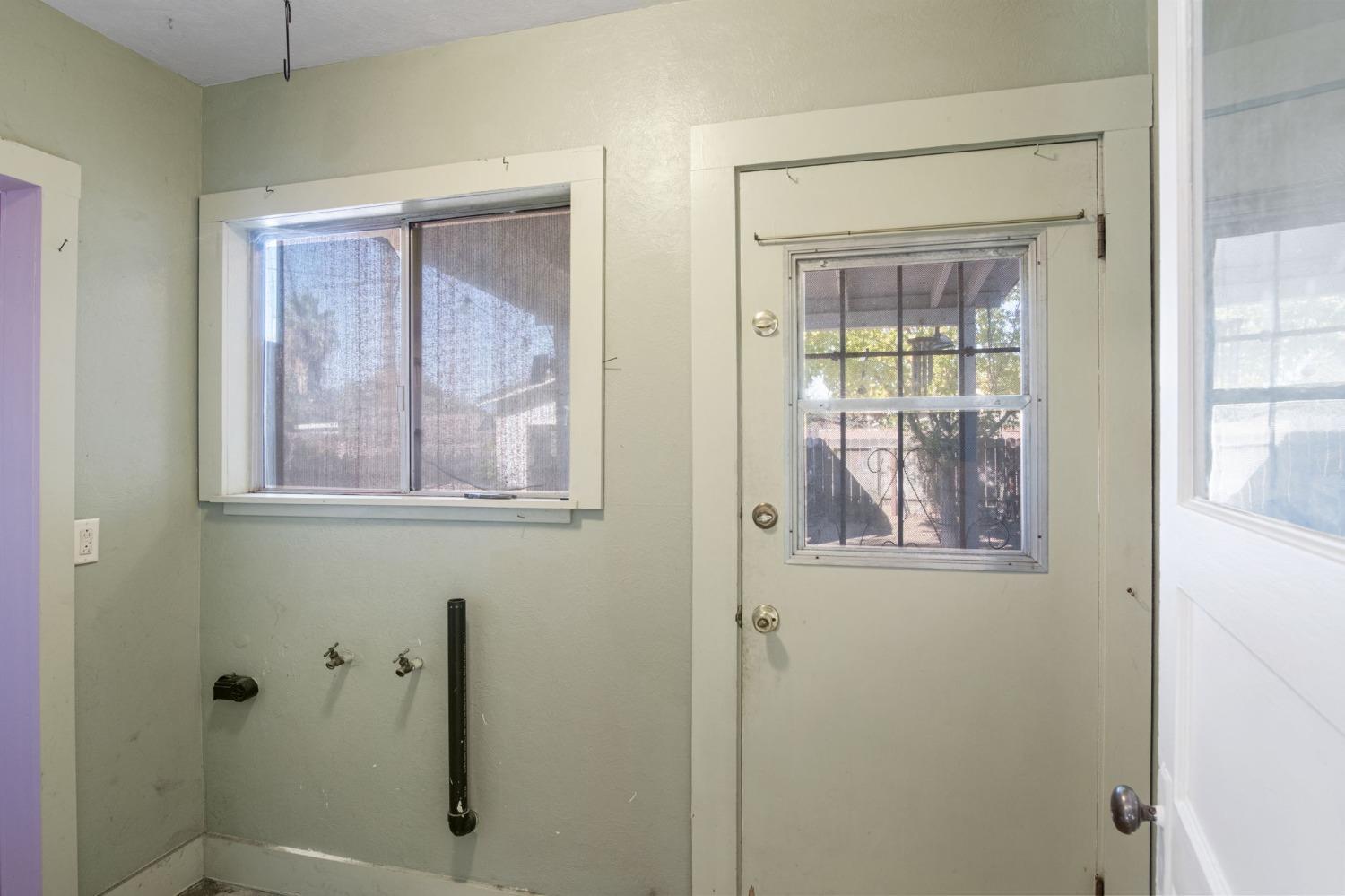 1321 San Joaquin Street