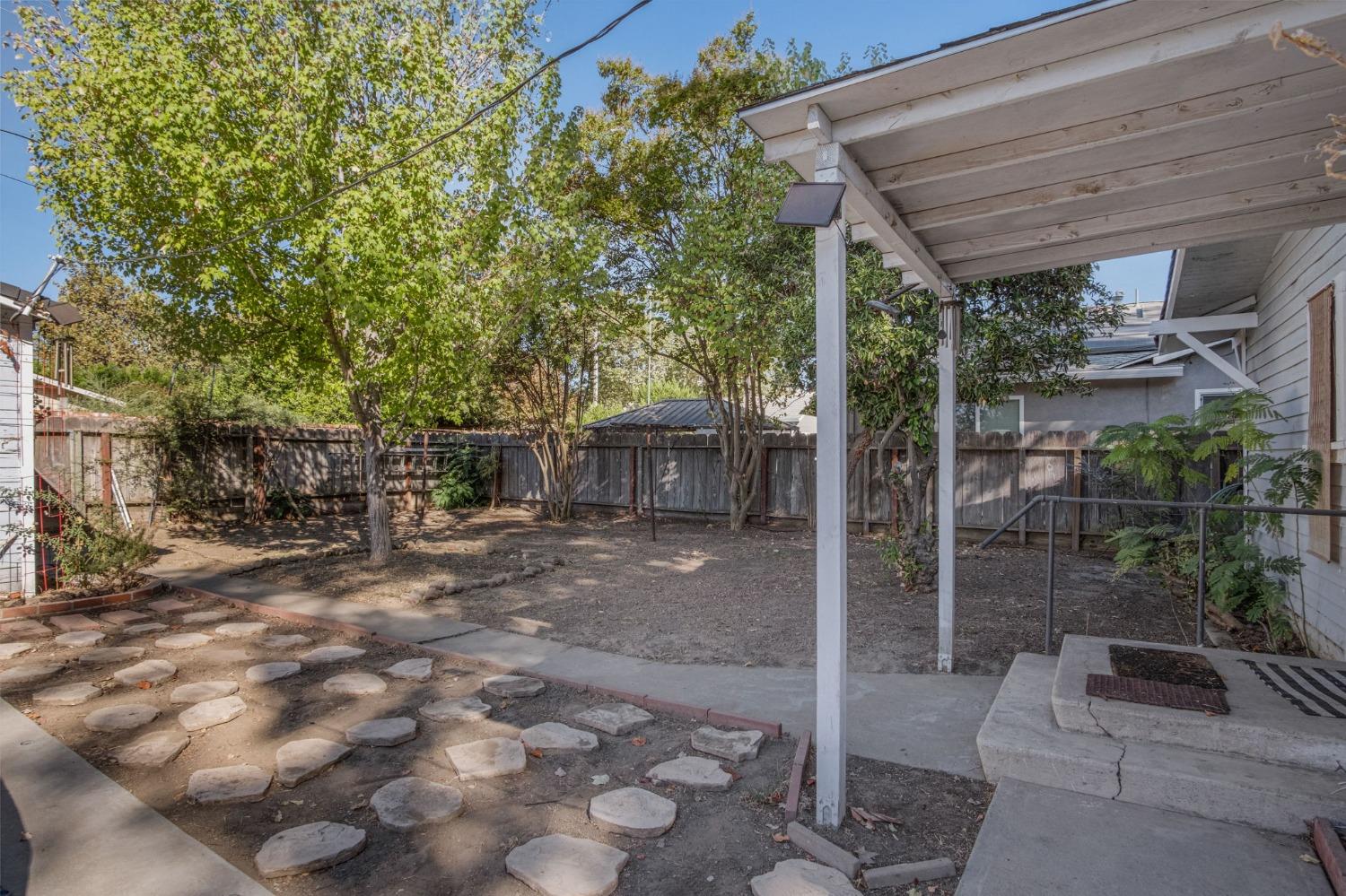 1321 San Joaquin Street