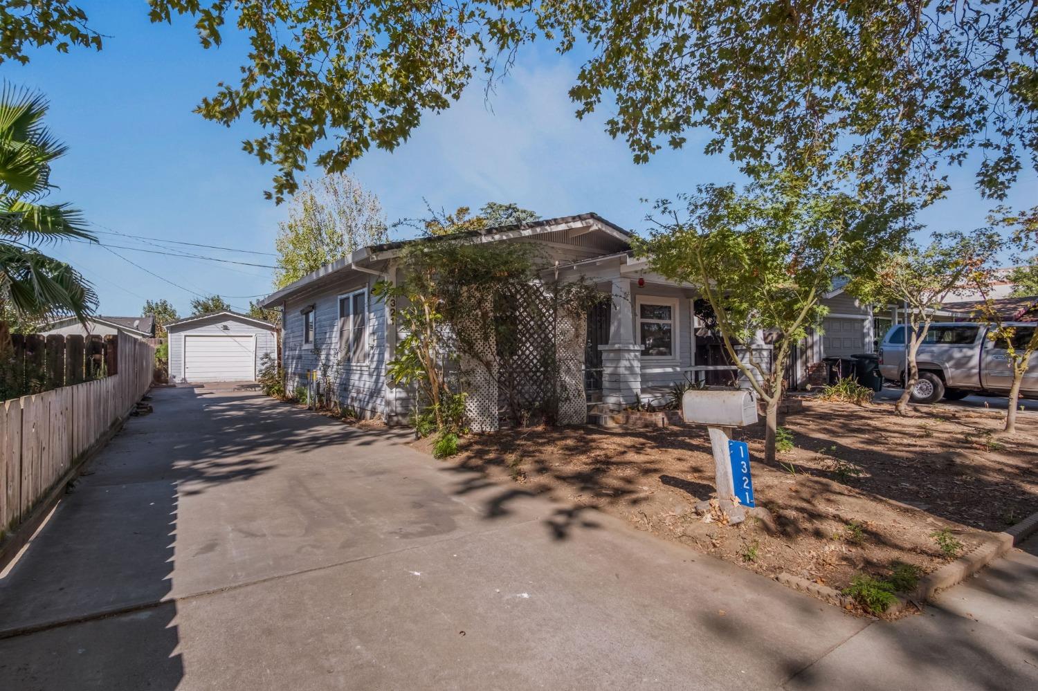 1321 San Joaquin Street