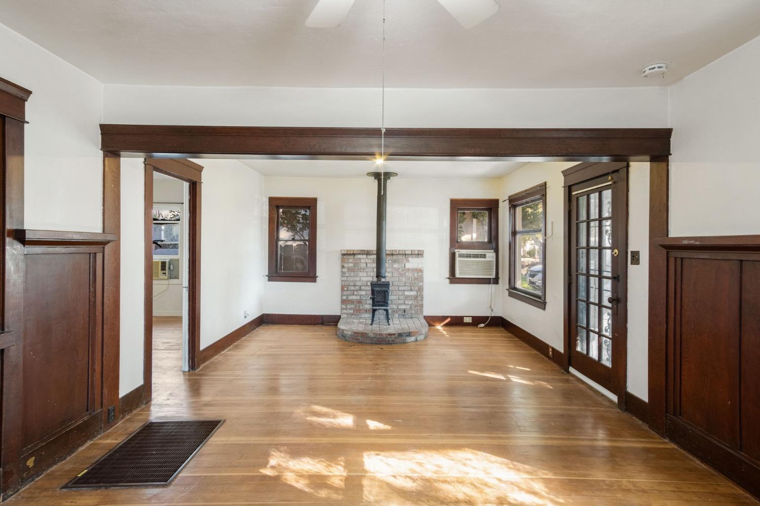 1321 San Joaquin Street