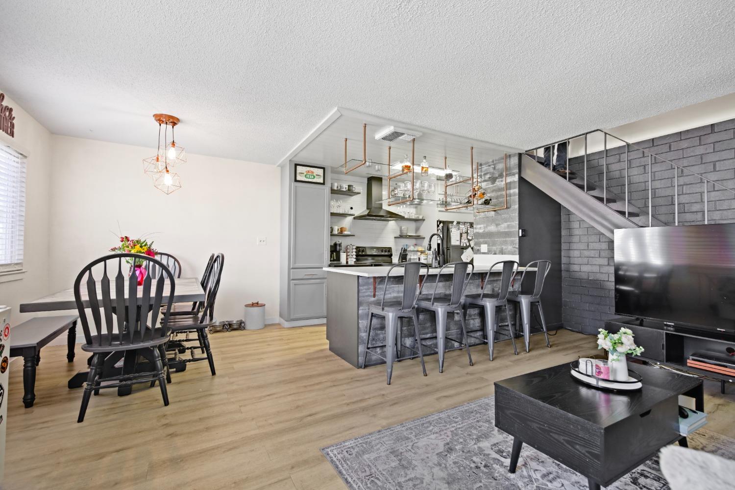 5146 Connecticut Drive 2