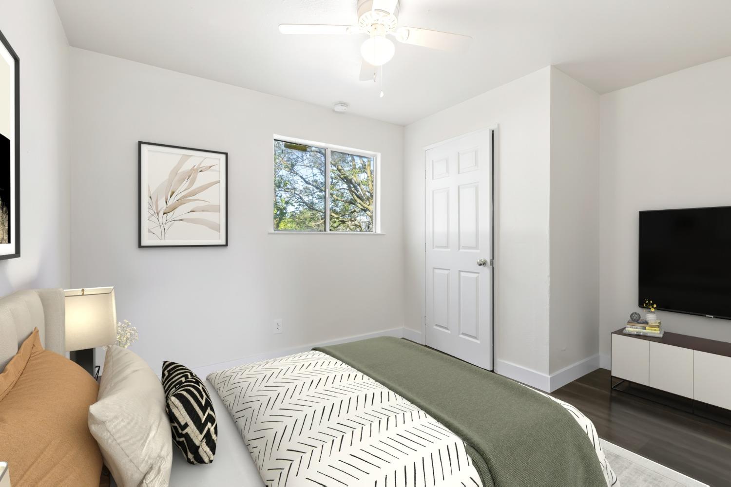 2121 S Lincoln Street