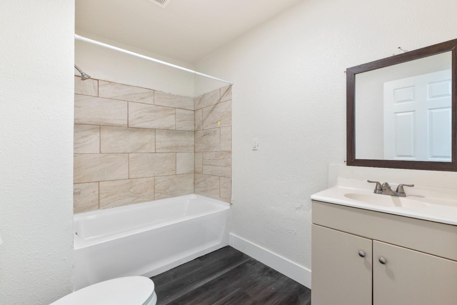 2121 S Lincoln Street