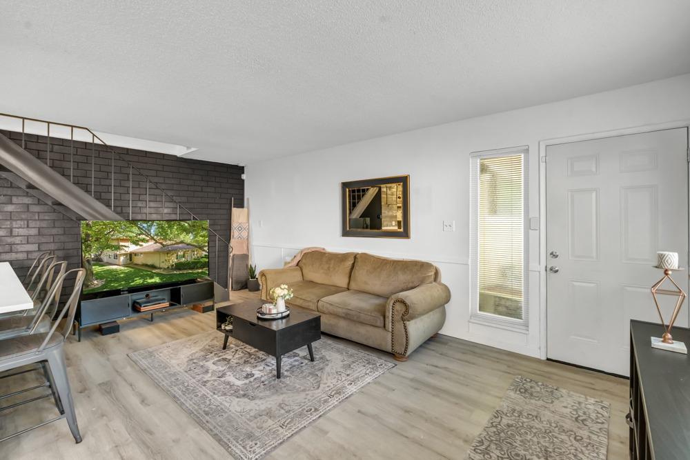 5146 Connecticut Drive 2