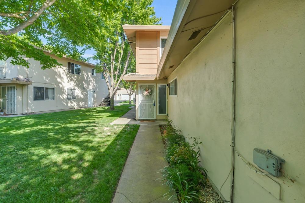 5146 Connecticut Drive 2