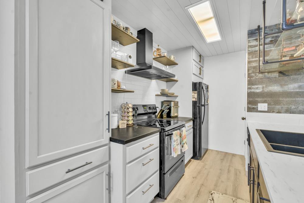 5146 Connecticut Drive 2