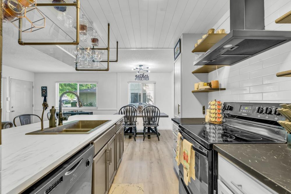 5146 Connecticut Drive 2