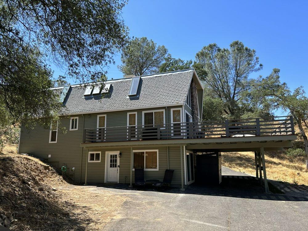 4220 Tomahawk Trail