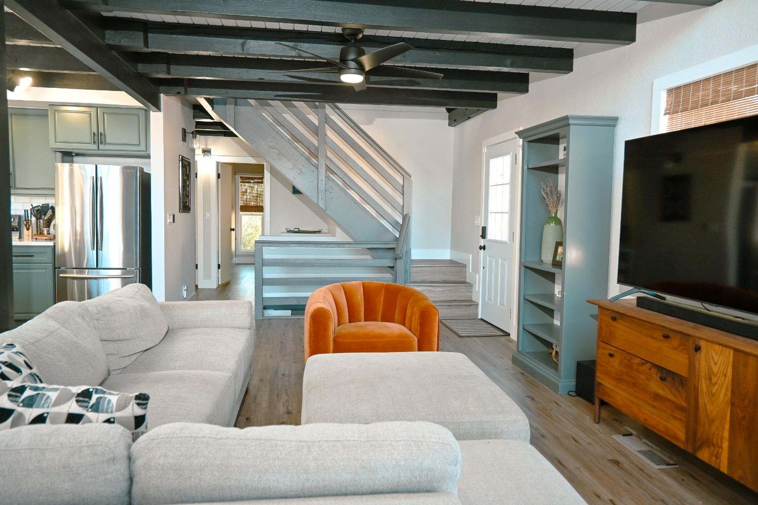 4220 Tomahawk Trail