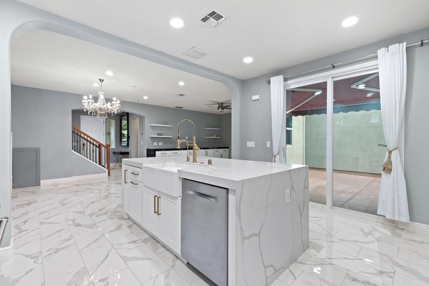 675 N Museo Drive