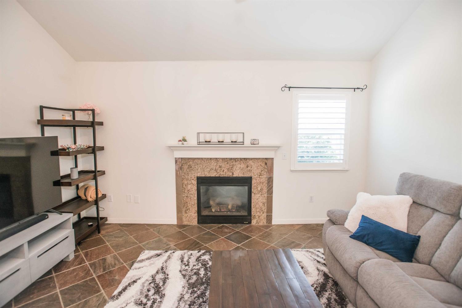 1338 Maravich Lane