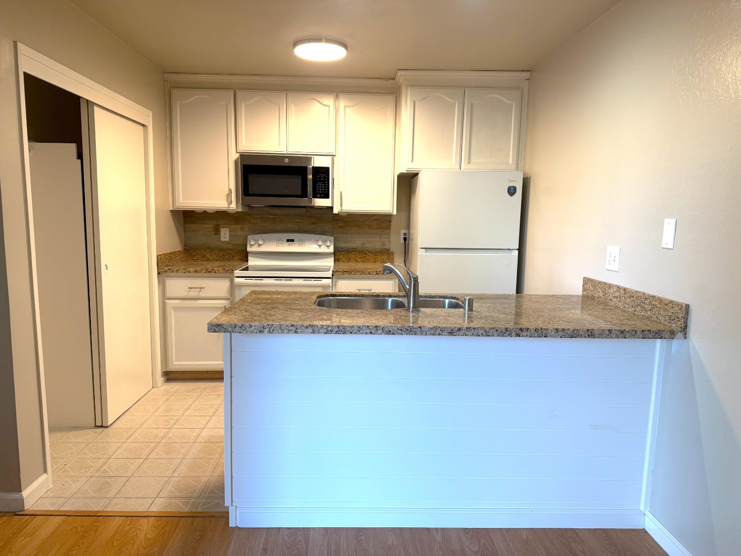 224 Coy Drive 1