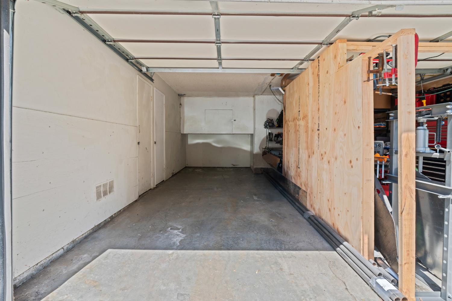 224 Coy Drive 1