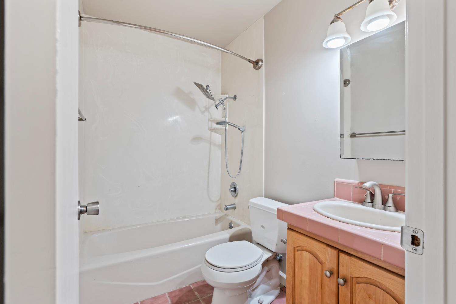 224 Coy Drive 1