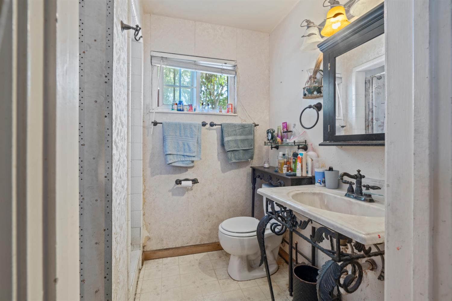 6603 N El Dorado Street